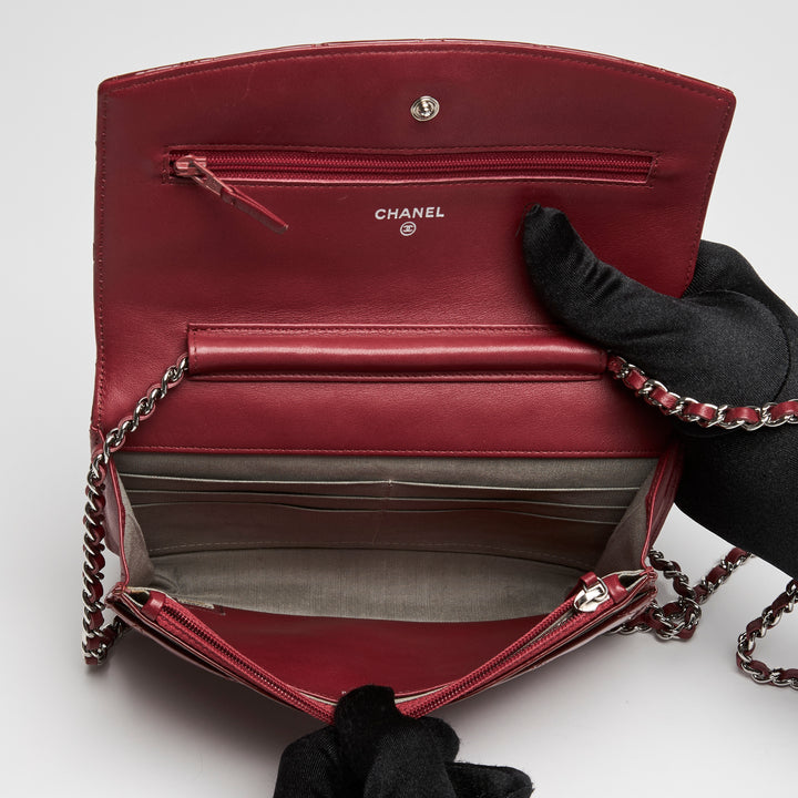 Pre-Loved Chanel™ Red Patent Leather Wallet on Chain