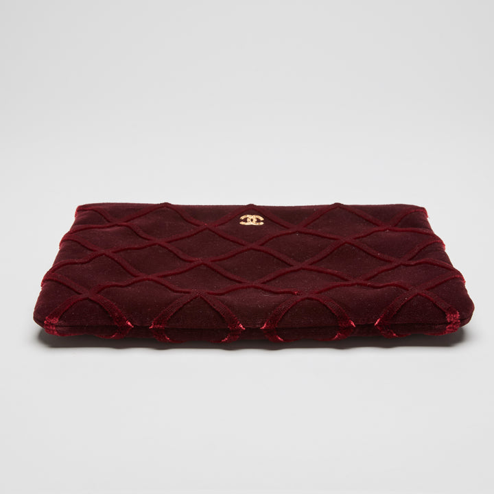 Pre-Loved Chanel™ Burgundy Velvet Quilted Clutch