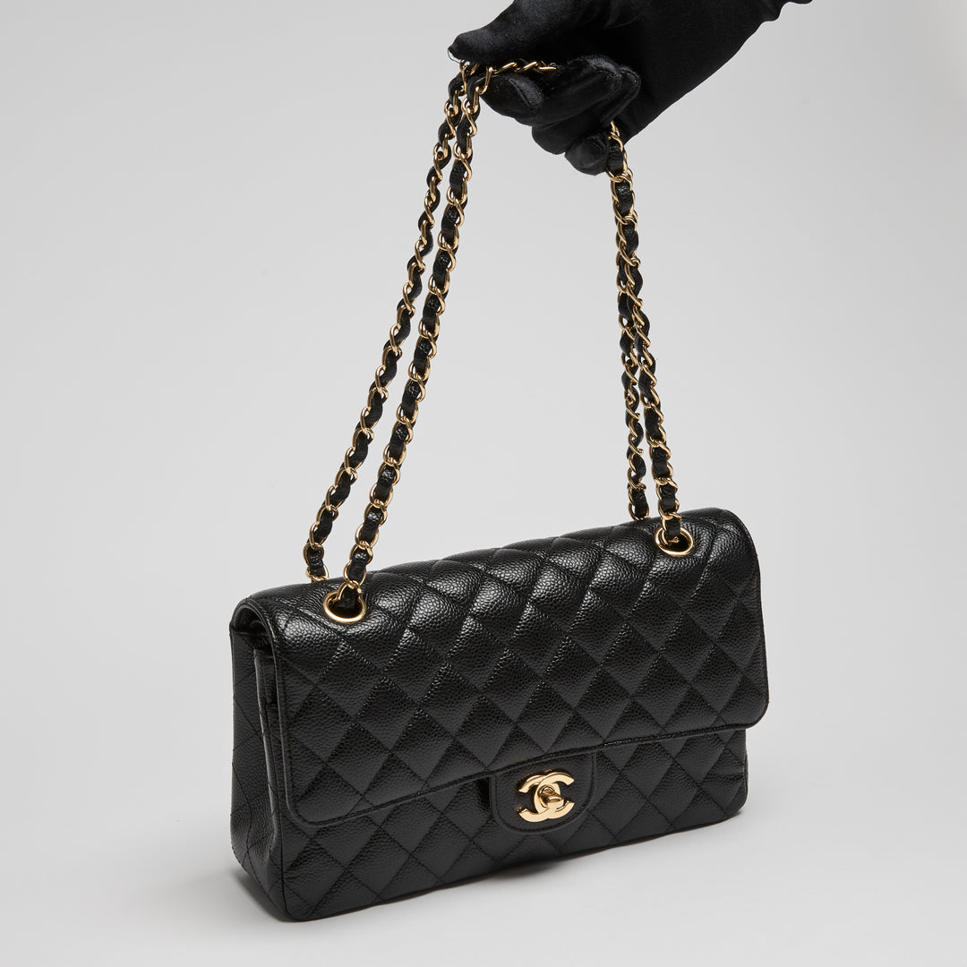 Pre-Loved Chanel™ Black Caviar Leather Medium Classic Double Flap
