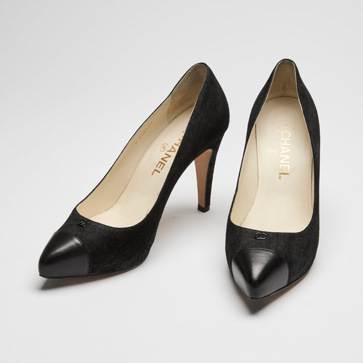 Pre-Loved Chanel™ Black Suede Pumps Size 38.5