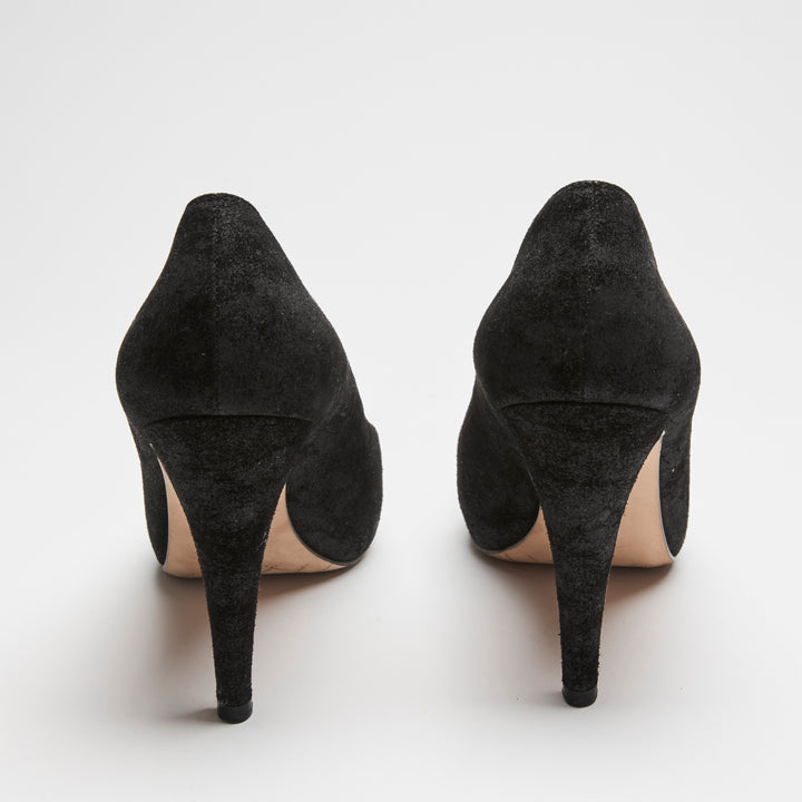 Pre-Loved Chanel™ Black Suede Pumps Size 38.5