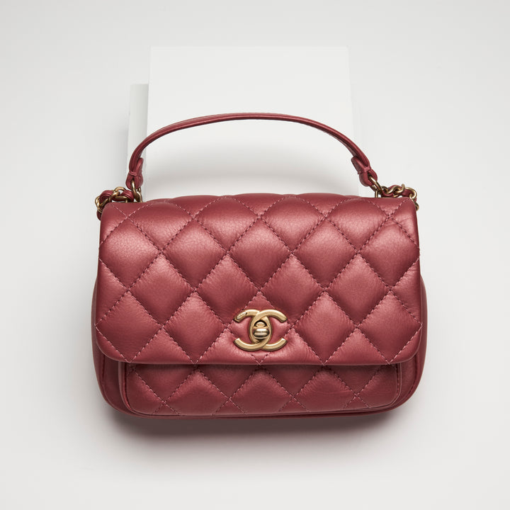 Pre-Loved Chanel™ Metallic Coral Grained Leather Crossbody Bag