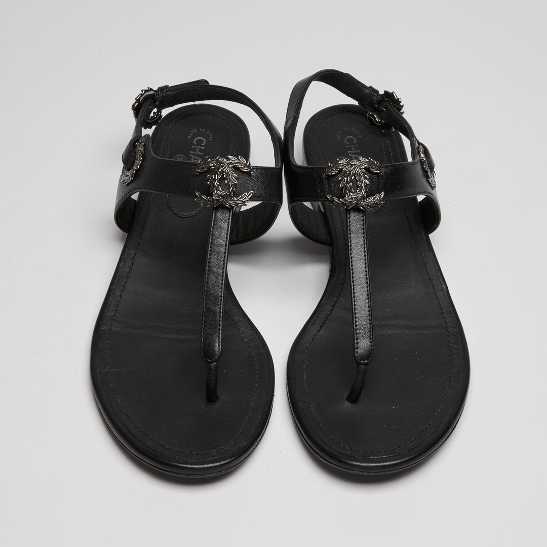 Pre-Loved Chanel™ Black Calf Leather Sandals with Floral Detail Size 38