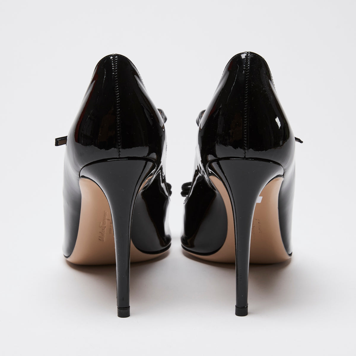 Ferragamo Black Patent Leather Vara Bow Mary Jane Peep-toe Pumps Size 8.5