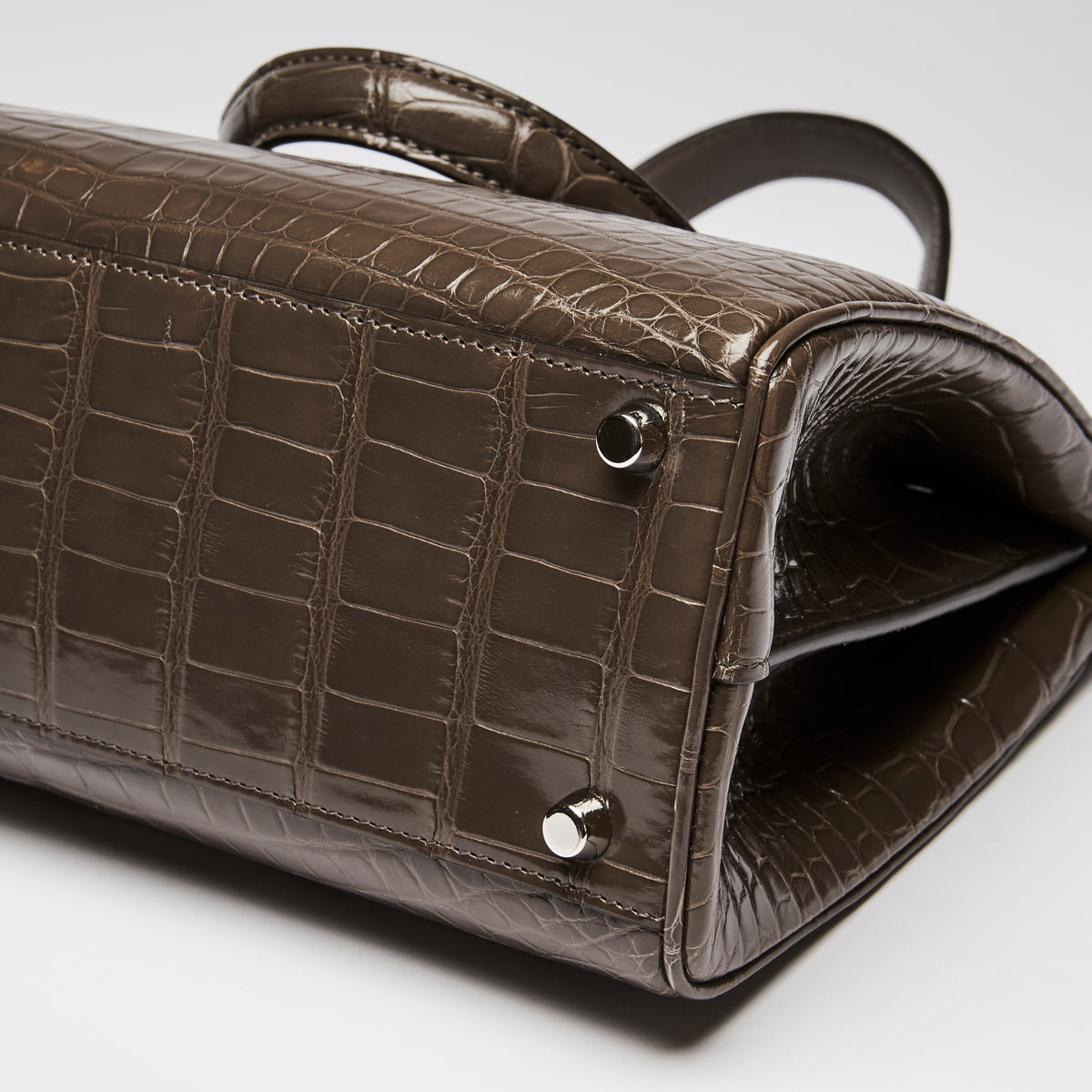 Gucci Grey Crocodile Leather Zumi Medium Top Handle Bag