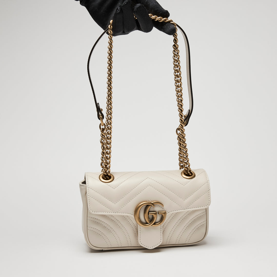 Gucci White Calfskin Leather Small GG Marmont Chain Flap Bag