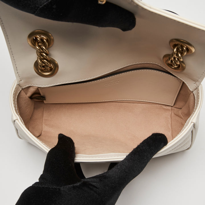 Gucci White Calfskin Leather Small GG Marmont Chain Flap Bag