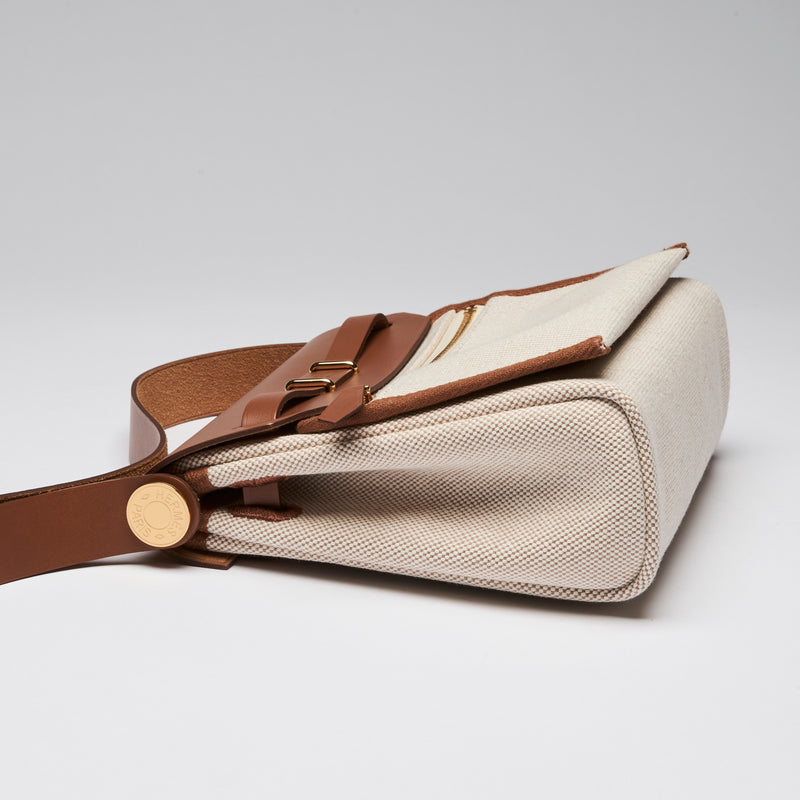 Hermes Hunter Cowhide and Ecru Toile Herbag Mini 20