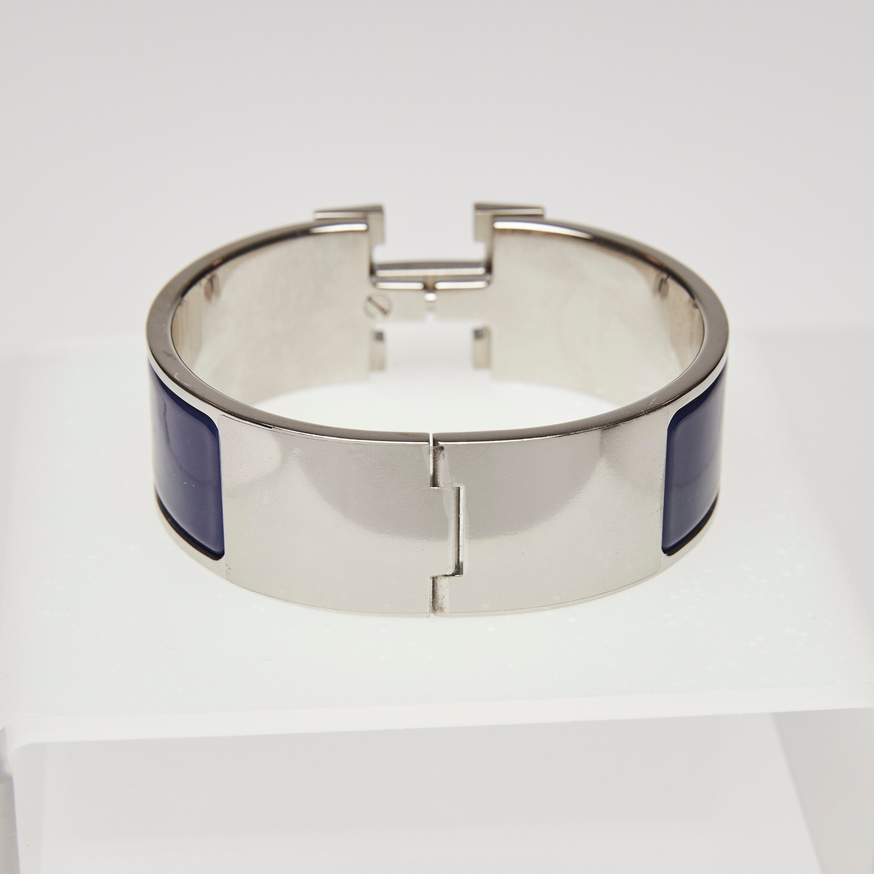 Thick hermes deals bracelet