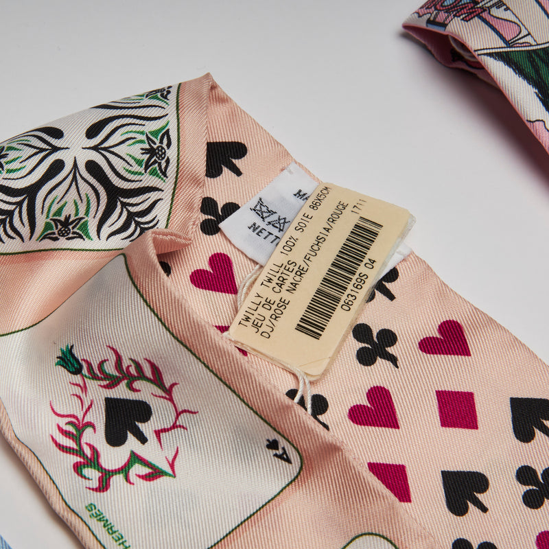 Excellent Pre-Loved 100% Silk Twilly with Comic Strip Print/ Playing Card Print (close up)