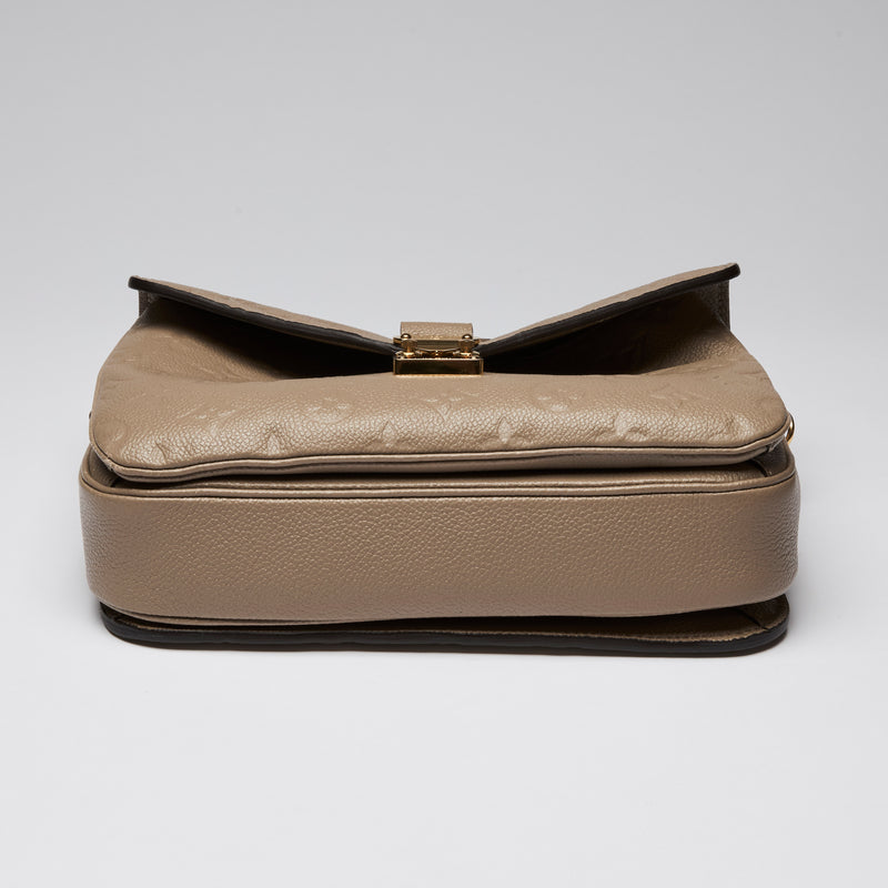 Louis Vuitton Turtledove Monogram Empriente Leather Pochette Metis Bag
