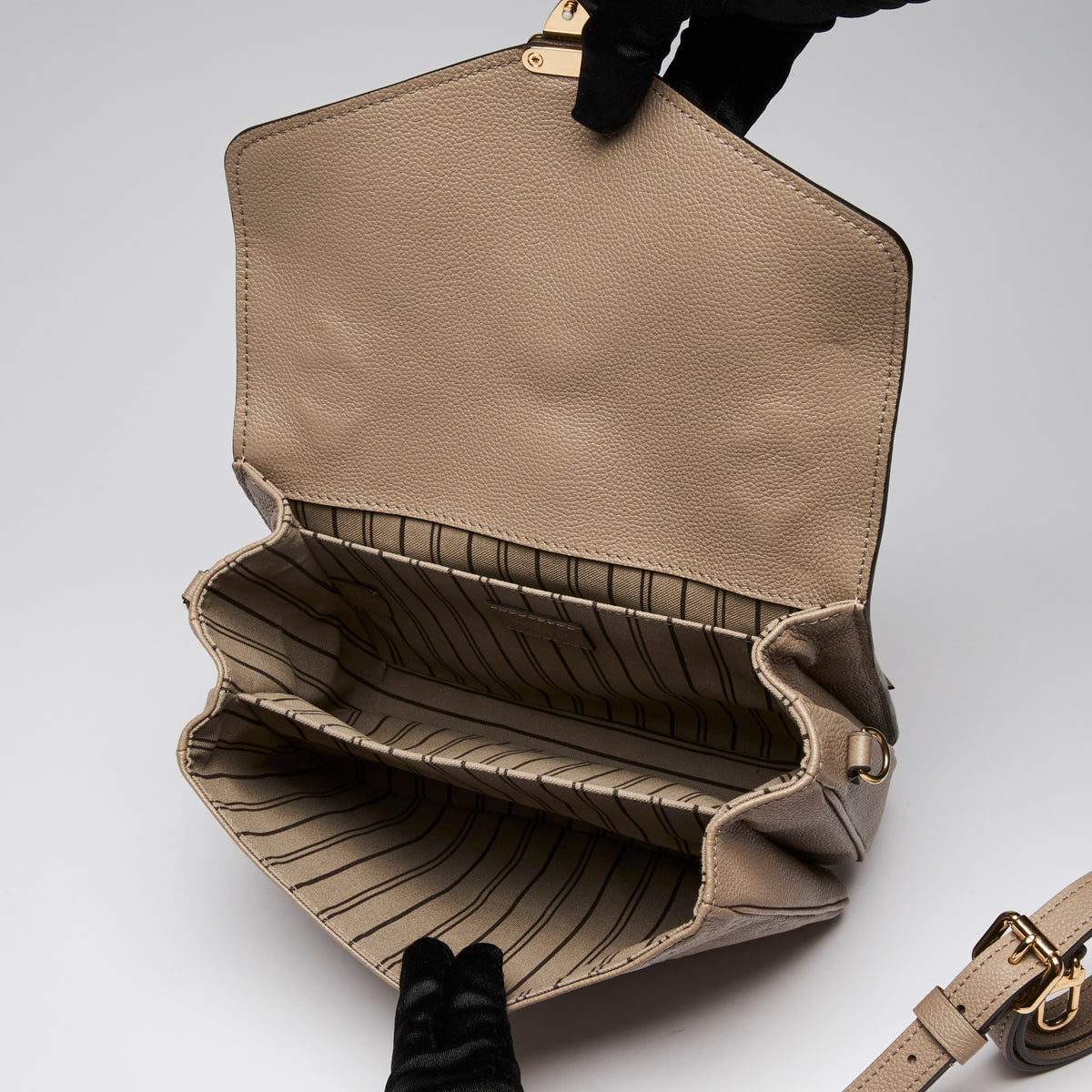 Louis Vuitton Turtledove Monogram Empriente Leather Pochette Metis Bag
