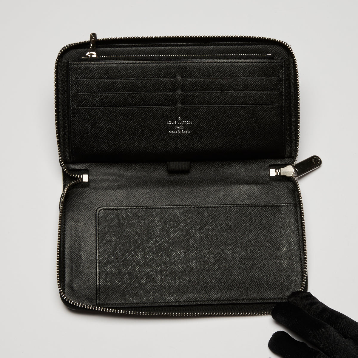 Louis Vuitton Black Damier Graphite Canvas Zippy Wallet