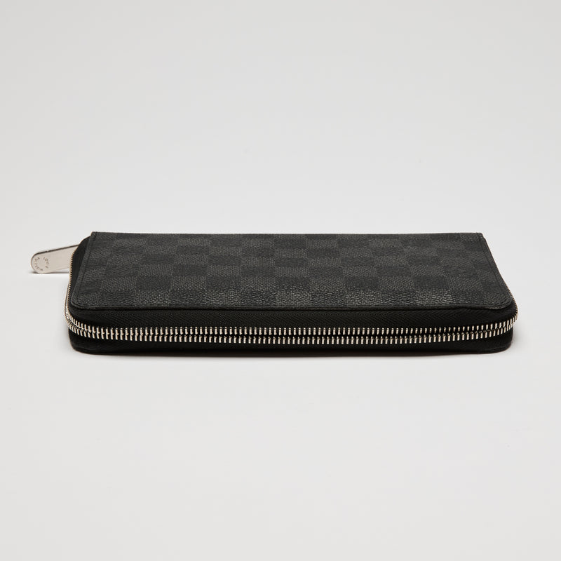 Louis Vuitton Black Damier Graphite Canvas Zippy Wallet